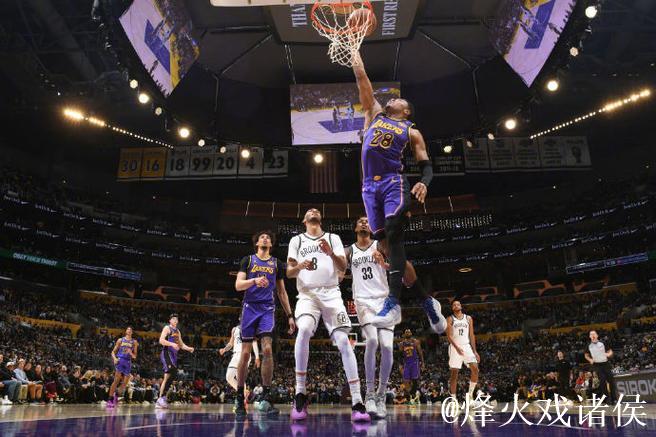 詹姆斯29+8里夫斯38分 湖人无浓眉仍胜篮网 詹姆斯29+8里夫斯38分 湖人无浓眉仍胜篮网