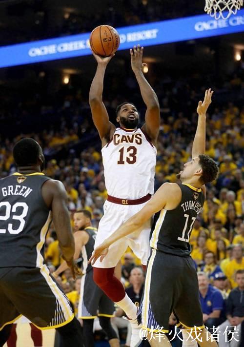 官方宣布：骑士与TT签下一年合同 上季场均3.3分+3.6板